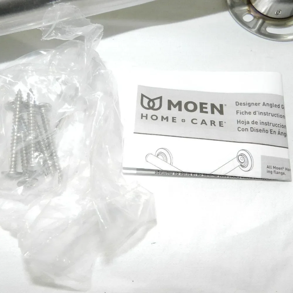 *NEW* in box, Moen designer angled 20